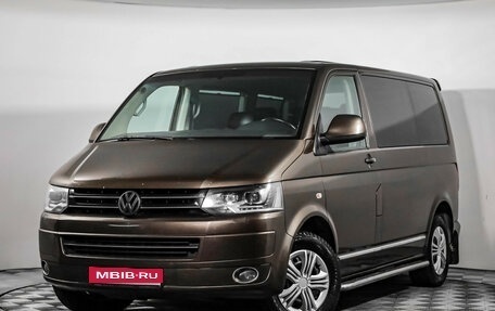 Volkswagen Caravelle T5, 2013 год, 1 899 000 рублей, 1 фотография