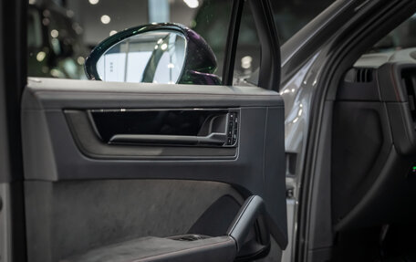 Porsche Cayenne III, 2025 год, 24 400 000 рублей, 19 фотография