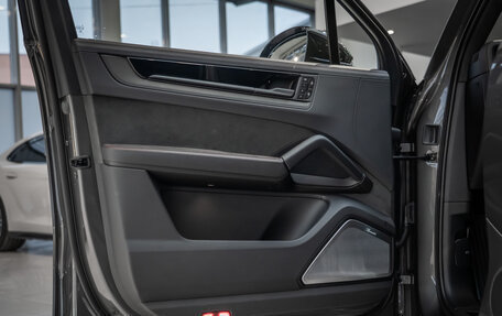 Porsche Cayenne III, 2025 год, 24 400 000 рублей, 18 фотография