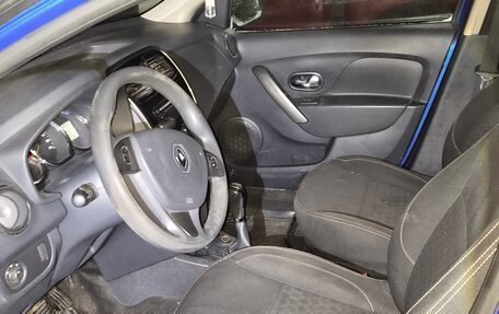 Renault Logan II, 2015 год, 525 000 рублей, 7 фотография