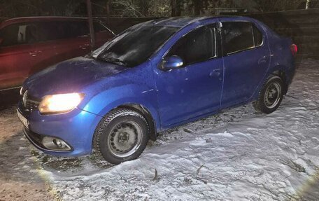 Renault Logan II, 2015 год, 525 000 рублей, 2 фотография