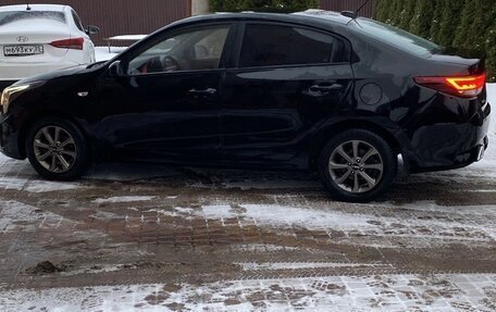 KIA Rio IV, 2021 год, 850 000 рублей, 3 фотография