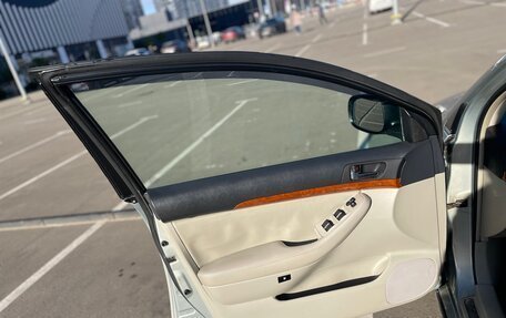 Toyota Avensis III рестайлинг, 2007 год, 895 000 рублей, 24 фотография