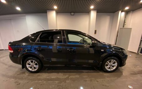 Volkswagen Polo VI (EU Market), 2012 год, 712 000 рублей, 2 фотография