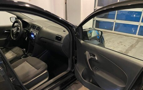 Volkswagen Polo VI (EU Market), 2012 год, 712 000 рублей, 27 фотография