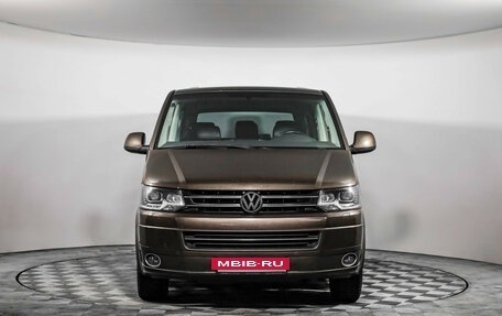 Volkswagen Caravelle T5, 2013 год, 1 899 000 рублей, 2 фотография