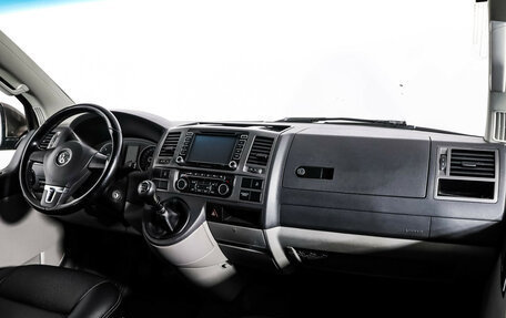 Volkswagen Caravelle T5, 2013 год, 1 899 000 рублей, 9 фотография