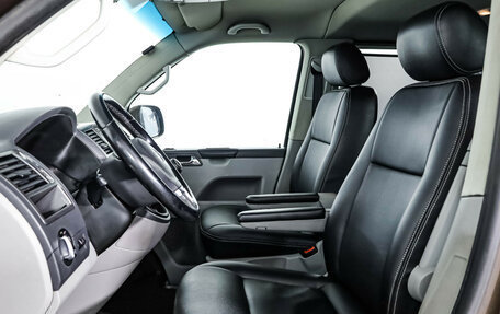 Volkswagen Caravelle T5, 2013 год, 1 899 000 рублей, 14 фотография