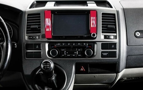 Volkswagen Caravelle T5, 2013 год, 1 899 000 рублей, 11 фотография