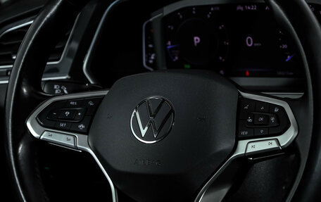 Volkswagen Tiguan II, 2021 год, 3 099 000 рублей, 12 фотография