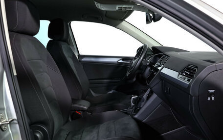 Volkswagen Tiguan II, 2021 год, 3 099 000 рублей, 22 фотография