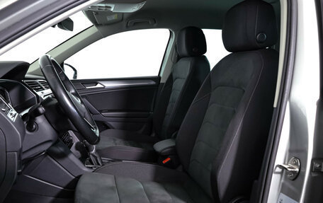 Volkswagen Tiguan II, 2021 год, 3 099 000 рублей, 21 фотография