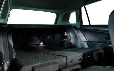 Volkswagen Tiguan II, 2021 год, 3 099 000 рублей, 28 фотография