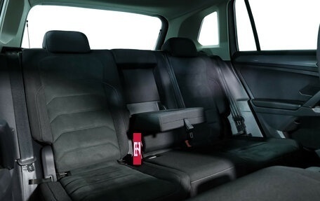 Volkswagen Tiguan II, 2021 год, 3 099 000 рублей, 25 фотография