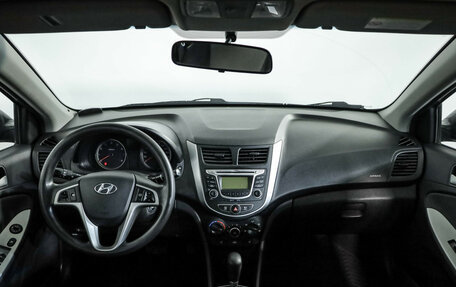 Hyundai Solaris II рестайлинг, 2013 год, 799 000 рублей, 9 фотография