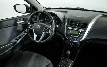 Hyundai Solaris II рестайлинг, 2013 год, 799 000 рублей, 8 фотография
