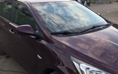 Hyundai Solaris II рестайлинг, 2012 год, 750 000 рублей, 2 фотография