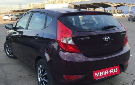 Hyundai Solaris II рестайлинг, 2012 год, 750 000 рублей, 7 фотография