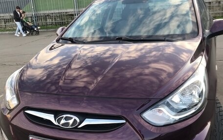 Hyundai Solaris II рестайлинг, 2012 год, 750 000 рублей, 3 фотография