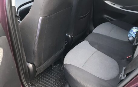 Hyundai Solaris II рестайлинг, 2012 год, 750 000 рублей, 14 фотография