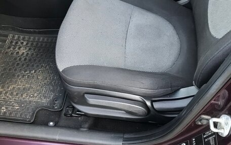 Hyundai Solaris II рестайлинг, 2012 год, 750 000 рублей, 16 фотография