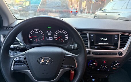 Hyundai Solaris II рестайлинг, 2019 год, 1 249 000 рублей, 8 фотография