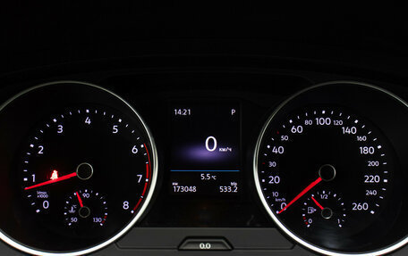 Volkswagen Tiguan II, 2018 год, 1 998 000 рублей, 14 фотография