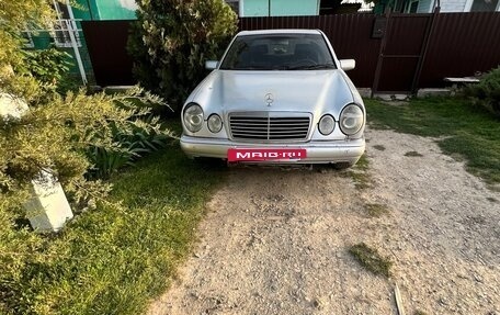 Mercedes-Benz E-Класс, 1998 год, 320 000 рублей, 4 фотография