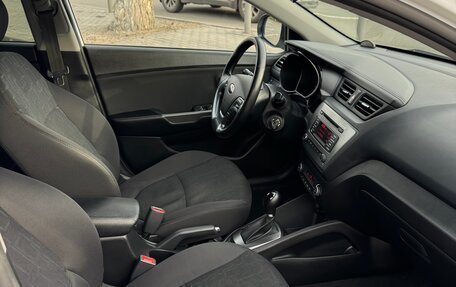 KIA Rio III рестайлинг, 2016 год, 1 240 000 рублей, 24 фотография