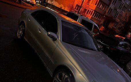 Mercedes-Benz E-Класс, 2004 год, 570 000 рублей, 6 фотография