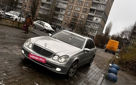 Mercedes-Benz E-Класс, 2004 год, 570 000 рублей, 11 фотография