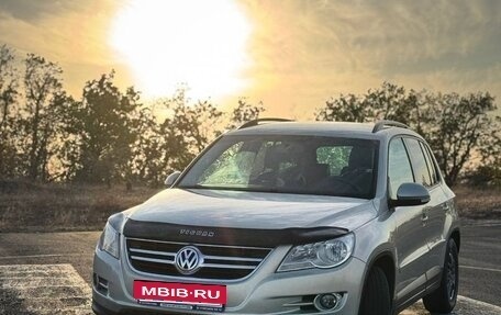 Volkswagen Tiguan I, 2010 год, 1 150 000 рублей, 2 фотография
