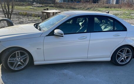 Mercedes-Benz C-Класс, 2012 год, 2 100 000 рублей, 2 фотография