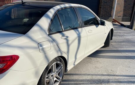 Mercedes-Benz C-Класс, 2012 год, 2 100 000 рублей, 4 фотография