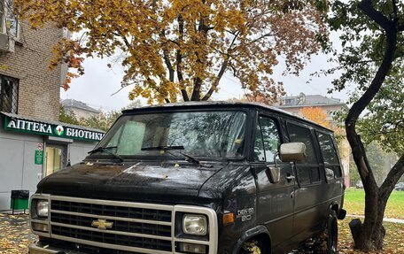 Chevrolet Van, 1993 год, 1 100 000 рублей, 2 фотография