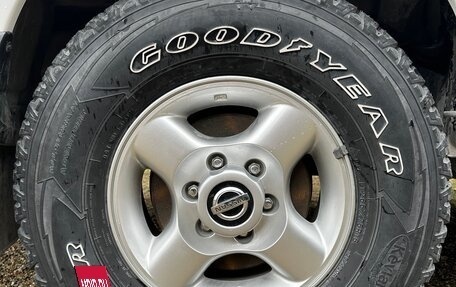 Nissan NP300, 2010 год, 2 150 000 рублей, 14 фотография