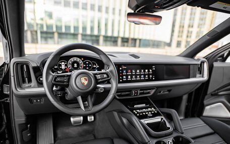 Porsche Cayenne III, 2024 год, 17 390 000 рублей, 9 фотография