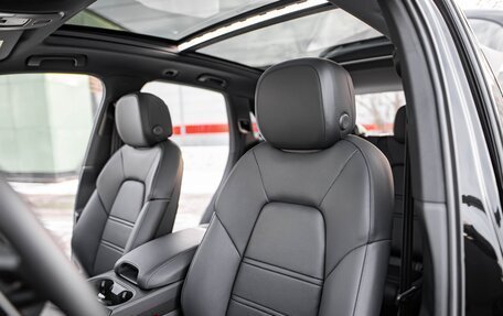 Porsche Cayenne III, 2024 год, 17 390 000 рублей, 19 фотография