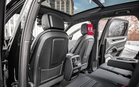 Porsche Cayenne III, 2024 год, 17 390 000 рублей, 21 фотография