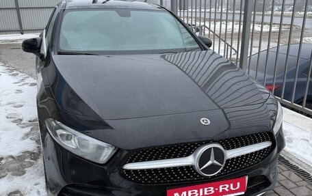 Mercedes-Benz A-Класс, 2021 год, 3 500 000 рублей, 3 фотография