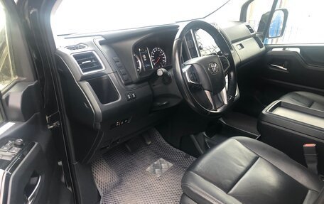 Toyota HiAce H300, 2021 год, 7 000 000 рублей, 7 фотография