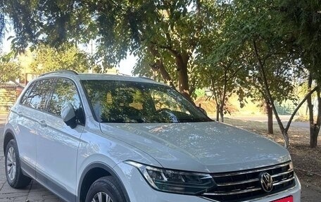 Volkswagen Tiguan II, 2021 год, 3 500 000 рублей, 1 фотография