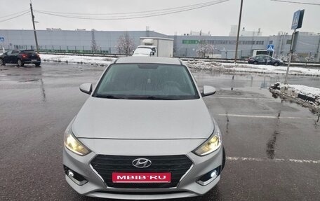 Hyundai Solaris II рестайлинг, 2019 год, 1 000 000 рублей, 1 фотография