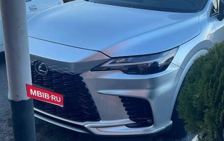 Lexus RX IV рестайлинг, 2023 год, 6 000 000 рублей, 2 фотография