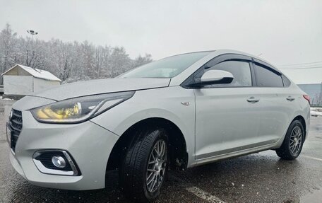 Hyundai Solaris II рестайлинг, 2019 год, 1 000 000 рублей, 3 фотография