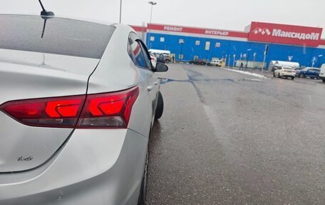 Hyundai Solaris II рестайлинг, 2019 год, 1 000 000 рублей, 8 фотография