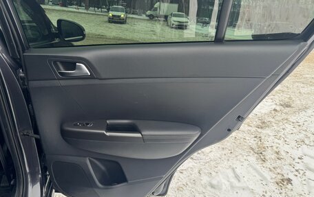 KIA Sportage IV рестайлинг, 2017 год, 11 фотография