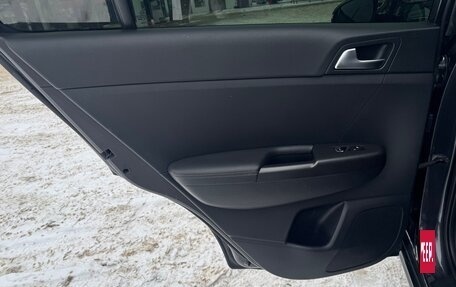 KIA Sportage IV рестайлинг, 2017 год, 16 фотография