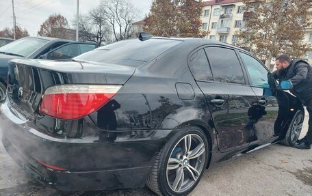 BMW 5 серия, 2004 год, 900 000 рублей, 4 фотография