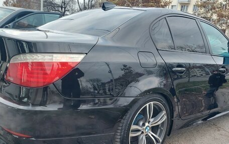 BMW 5 серия, 2004 год, 900 000 рублей, 2 фотография